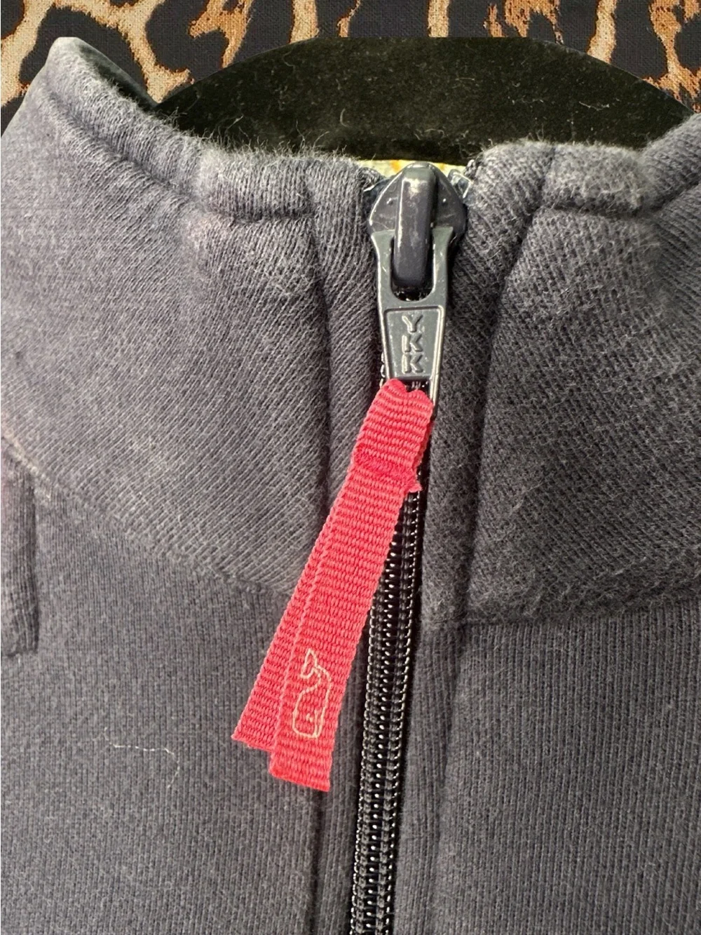 VINEYARD VINES | Quarter-Zip Pullover in Navy with Pink Accents | Women’s Size M